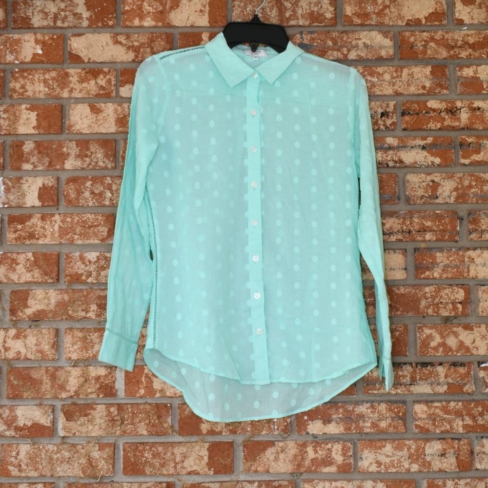 CROWN & Ivy Green Top  NWT